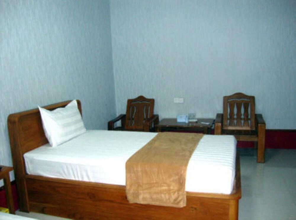 Aung Tha Pyay Hotel 3 Yangon Dış mekan fotoğraf