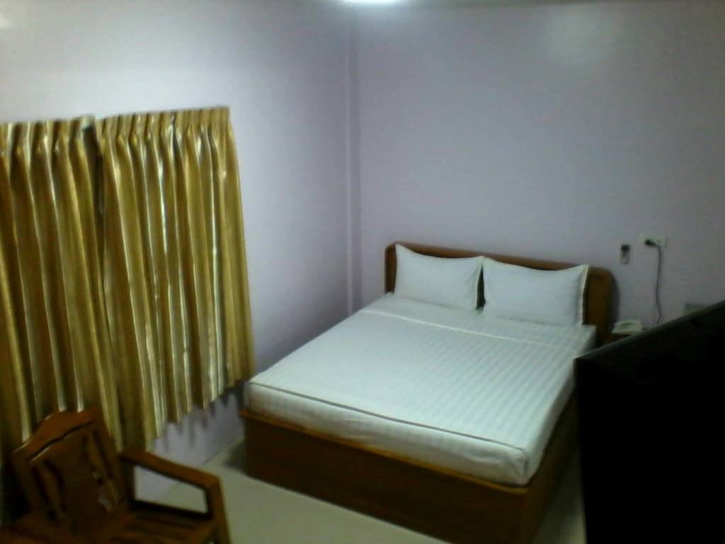 Aung Tha Pyay Hotel 3 Yangon Oda fotoğraf