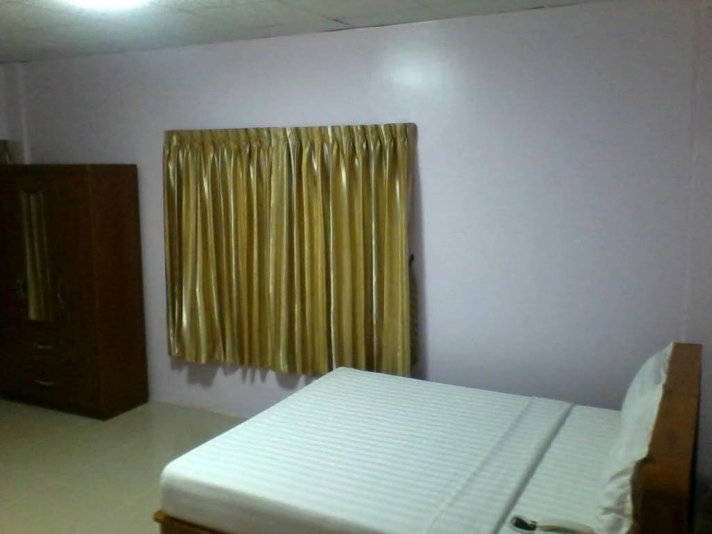 Aung Tha Pyay Hotel 3 Yangon Oda fotoğraf